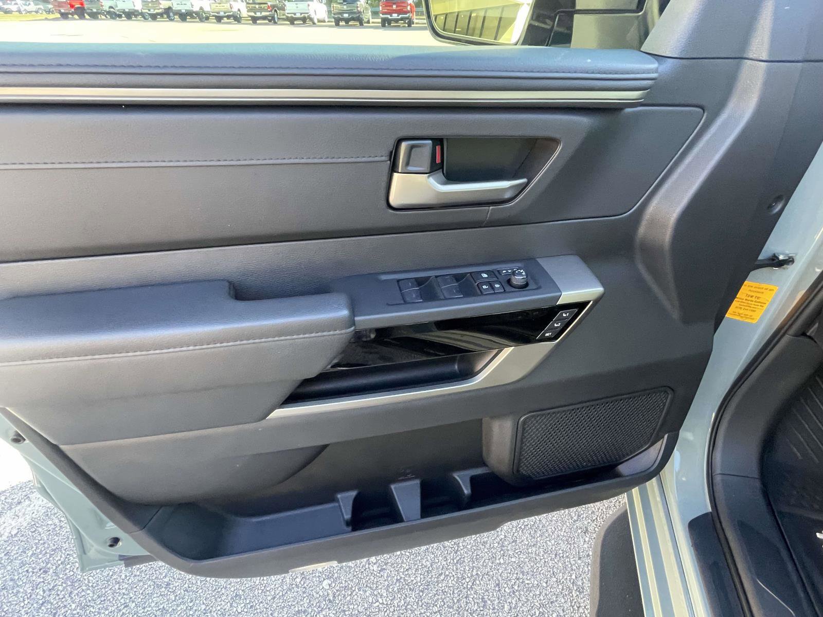 Used 2024 Toyota Tundra Limited image 15