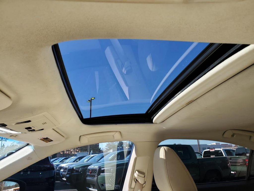 Used 2018 Lexus ES 350 w/ Premier Package image 4