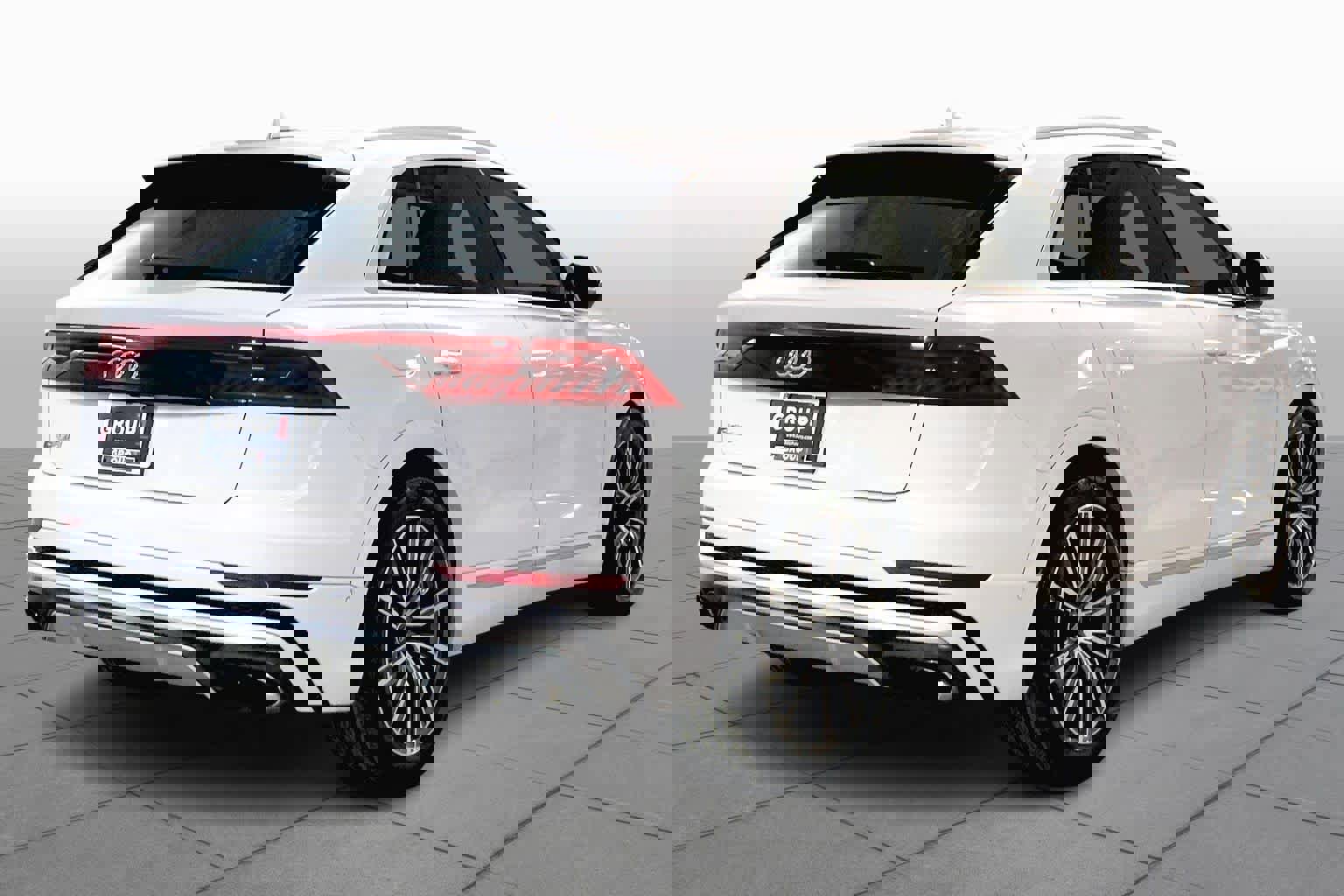 Used 2023 Audi SQ8 Prestige image 12