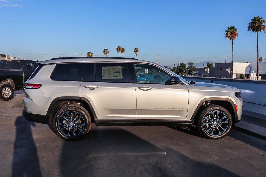 New 2026 Jeep Grand Cherokee L Limited AWD/4WD image 13