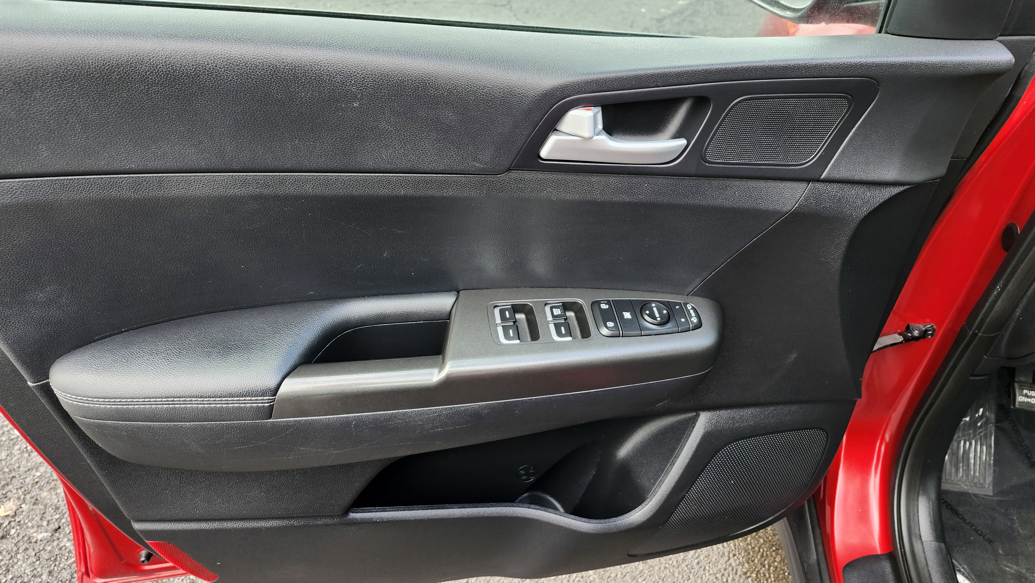 Used 2020 Kia Sportage LX w/ LX Popular Package image 23