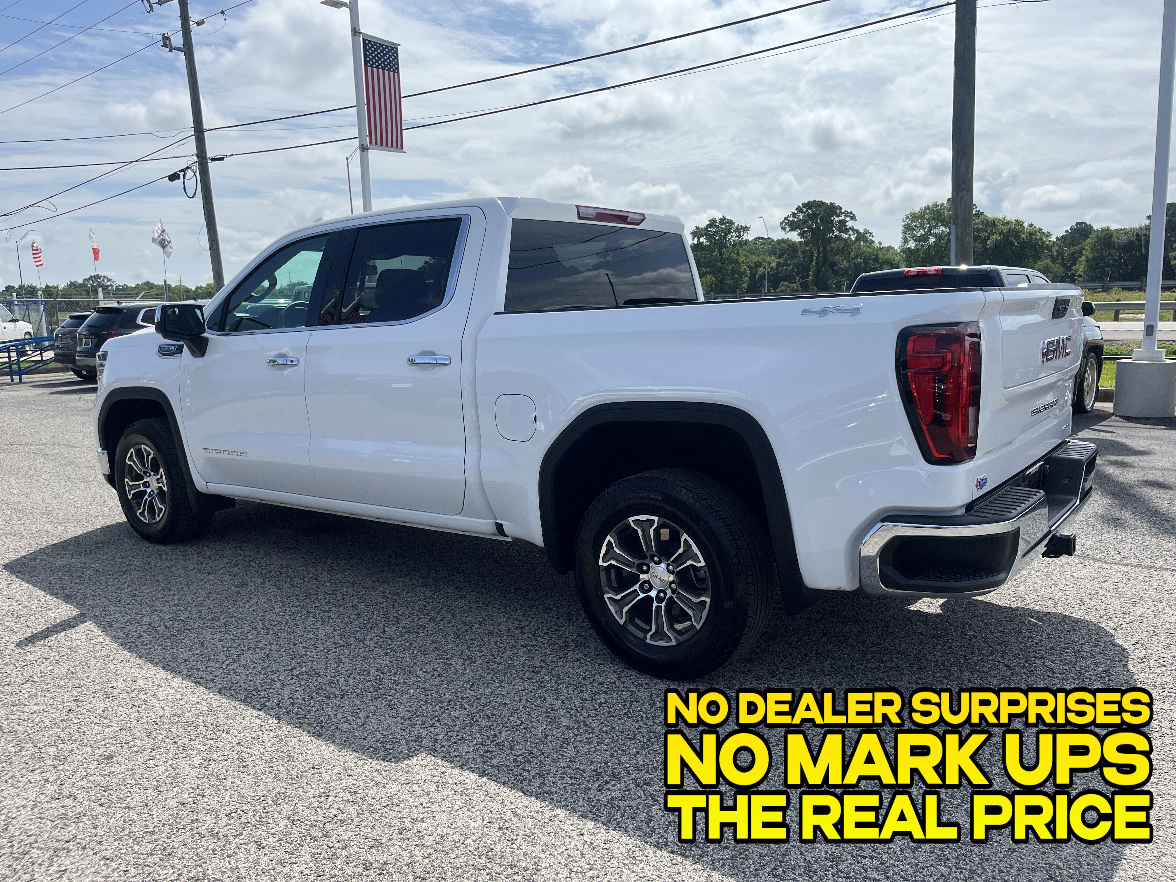 Used 2026 GMC Sierra 1500 SLT AWD/4WD image 5