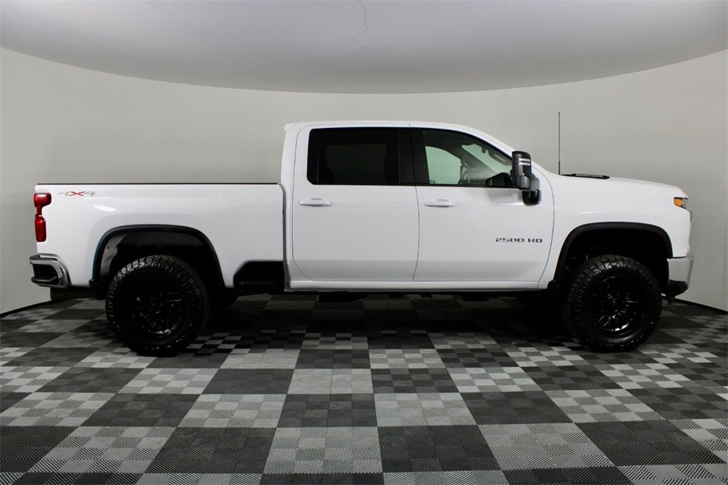 Used 2021 Chevrolet Silverado 2500 LT w/ Fleet Comfort Package image 9