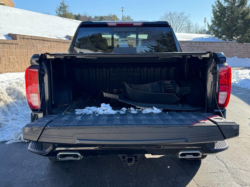 Used 2024 GMC Sierra 1500 Elevation w/ Elevation Premium Package image 9