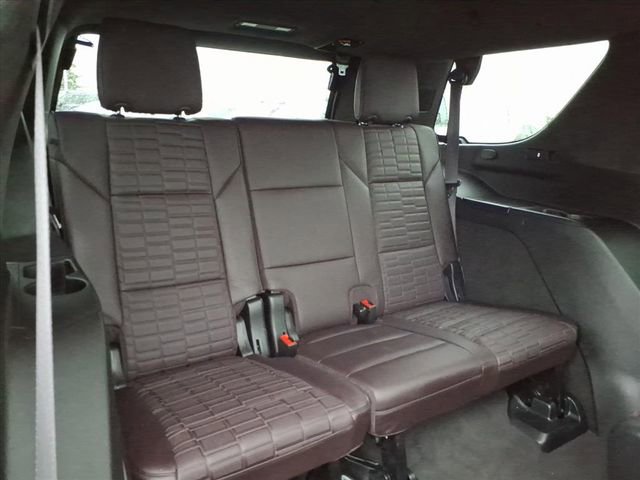 Used 2024 Cadillac Escalade Sport Platinum w/ LPO, ONYX Package image 24