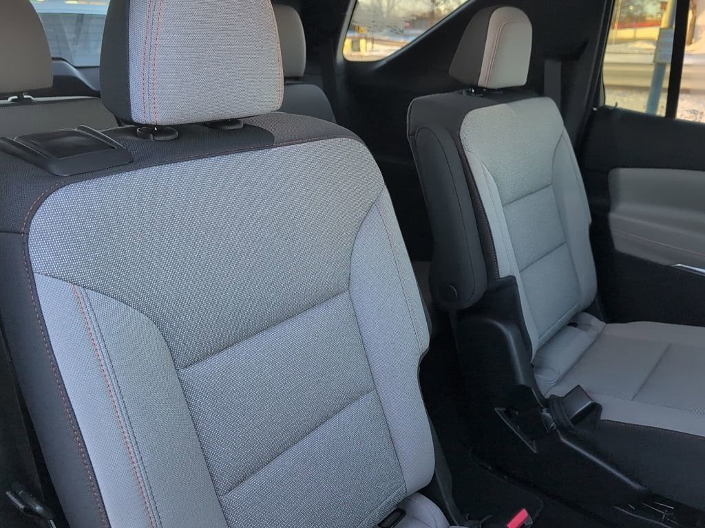 Used 2026 Chevrolet Traverse LT image 28