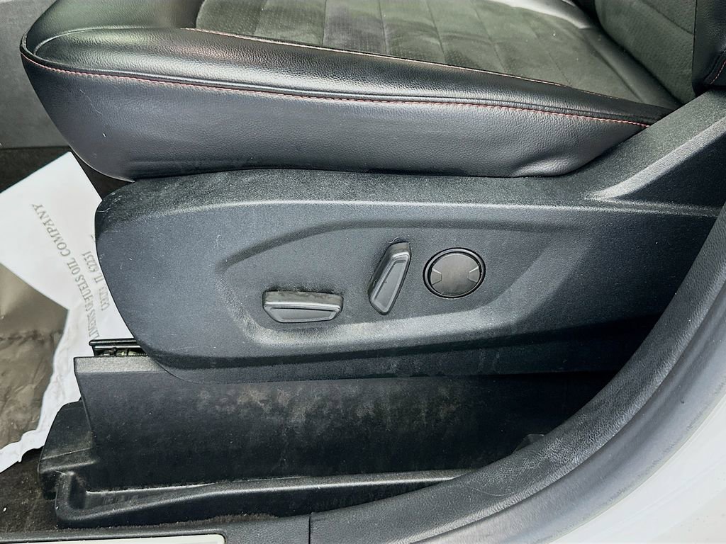 Used 2020 Ford Edge ST-Line FWD image 19