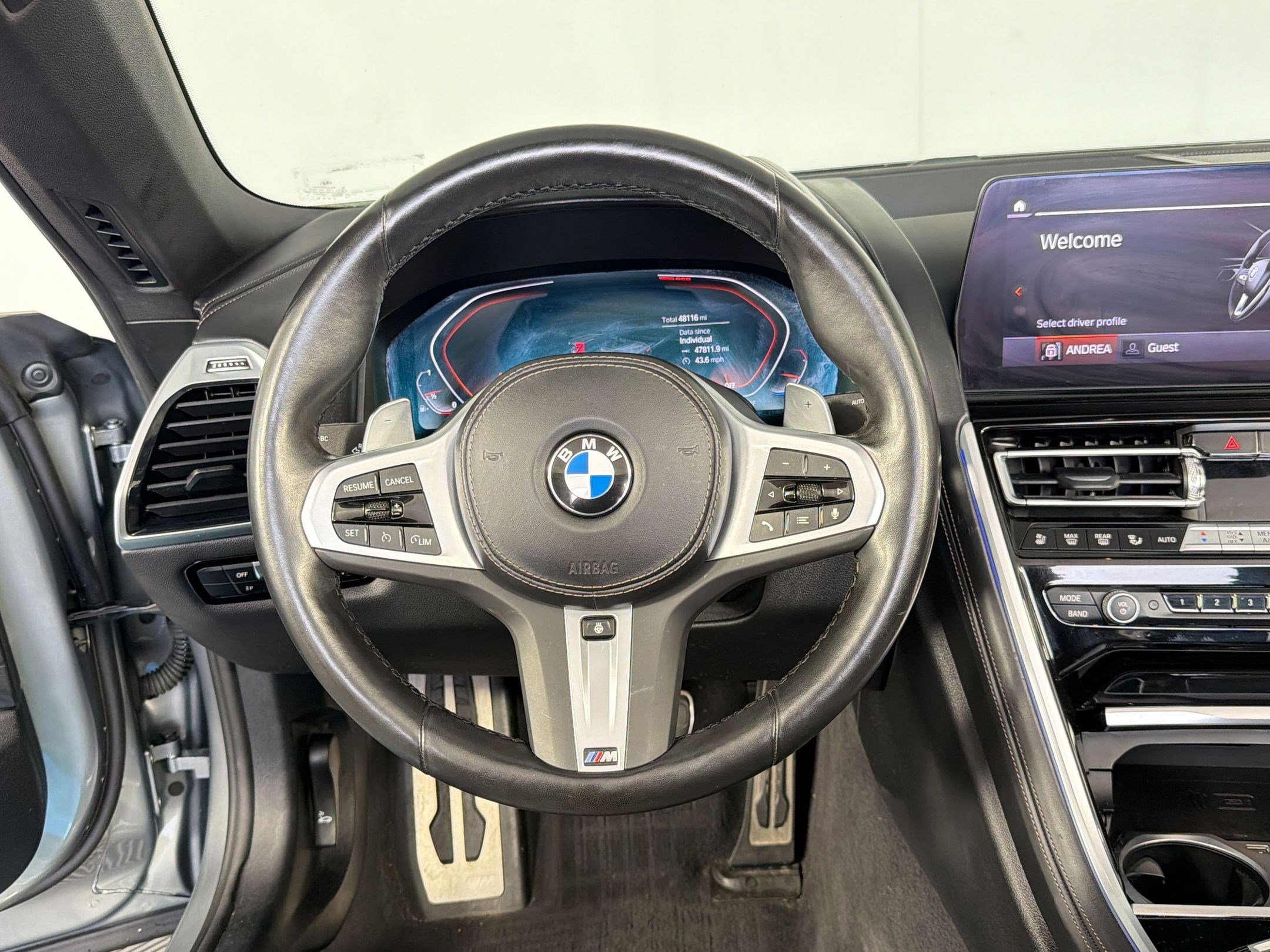 Used 2023 BMW 840i Convertible w/ Comfort Seating Package image 16