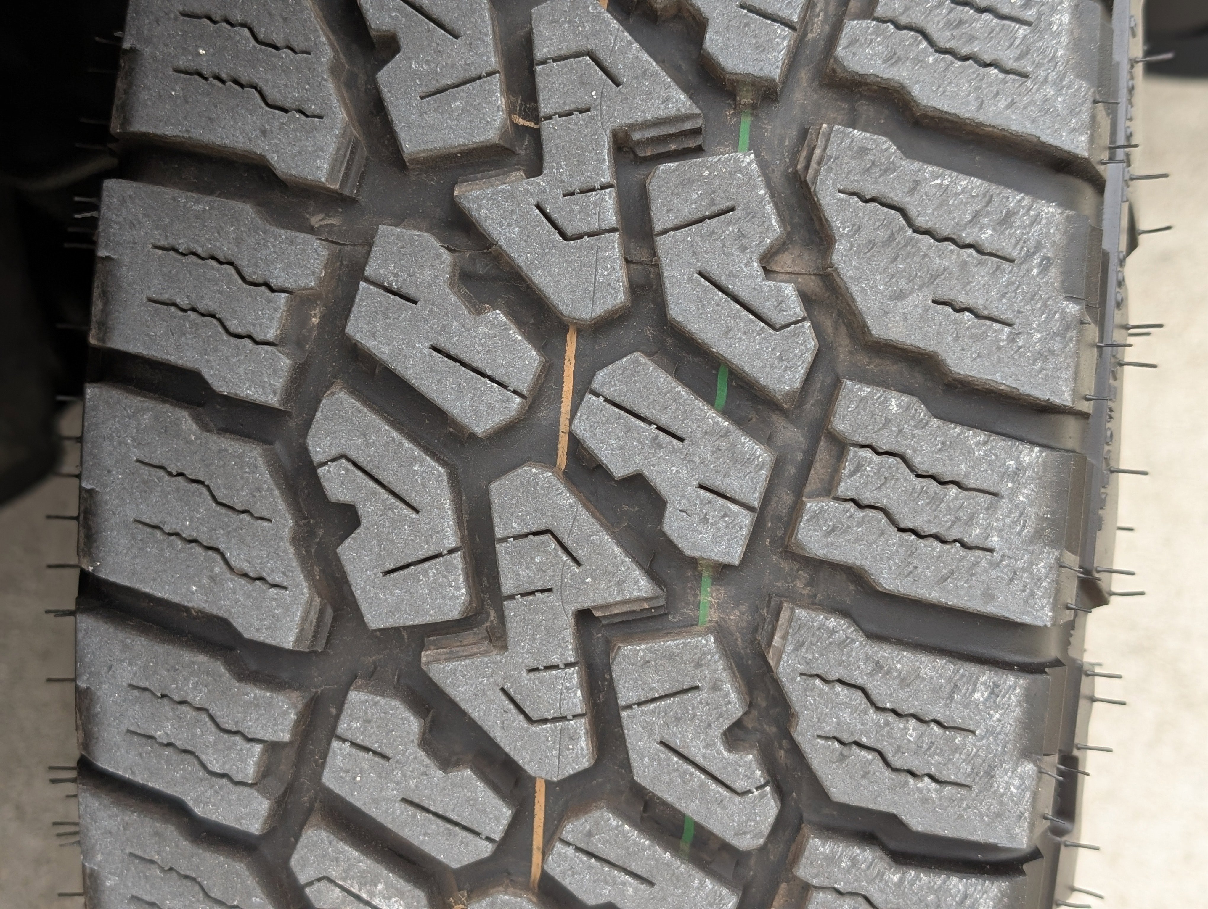 Used 2025 Jeep Compass Trailhawk w/ Trailhawk Elite Group image 33