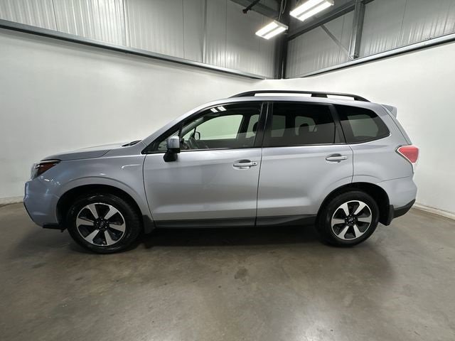 Used 2017 Subaru Forester 2.5i Premium image 2