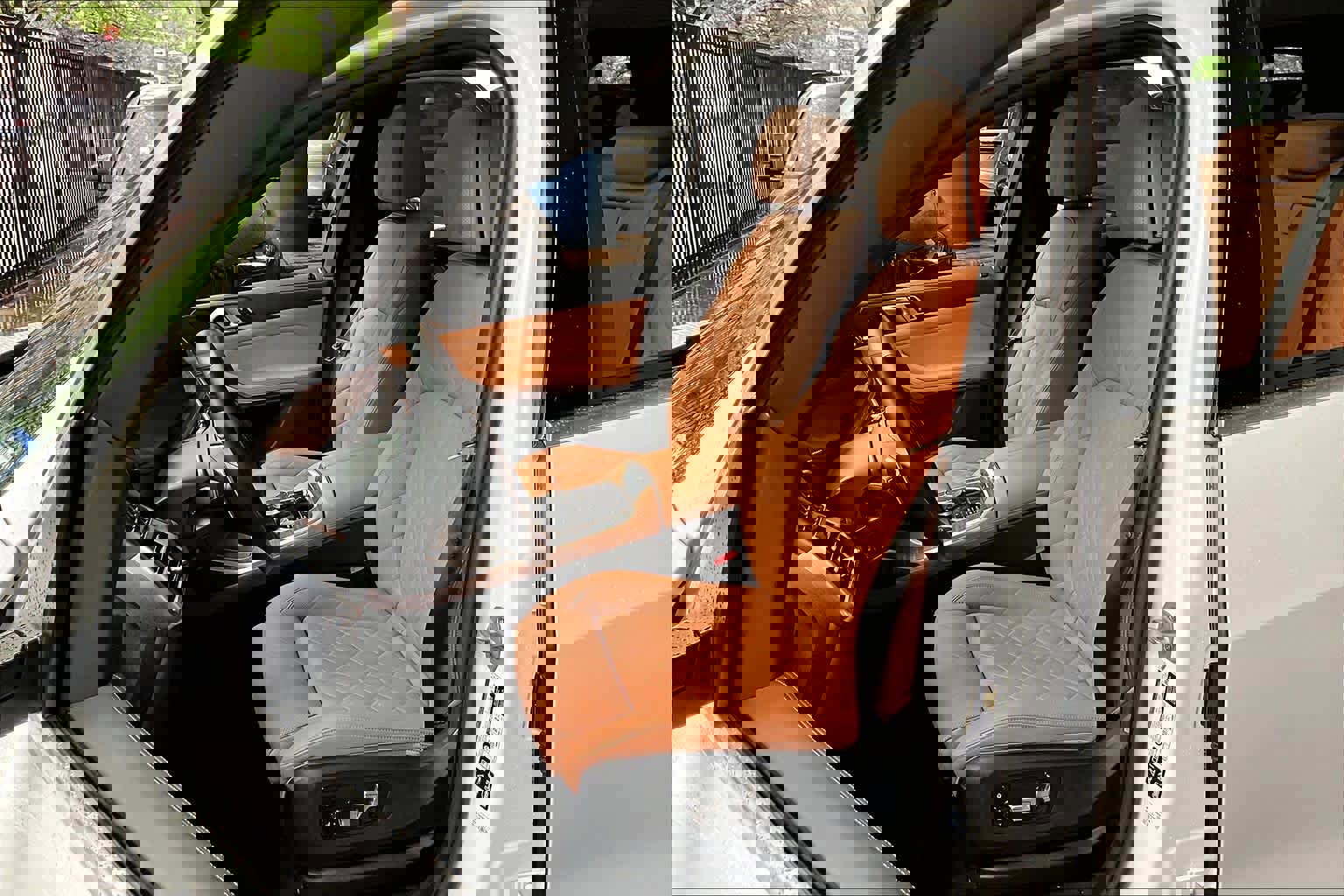 Used 2025 BMW X7 xDrive40i AWD/4WD image 7