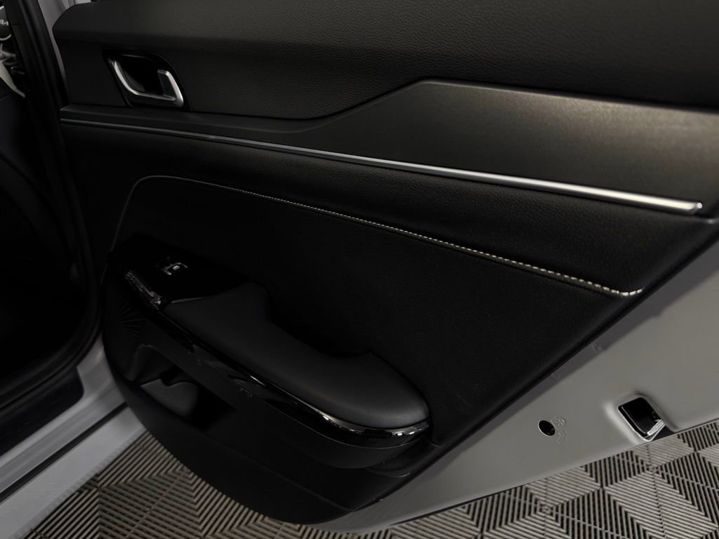 Used 2025 Kia K5 GT-Line image 30