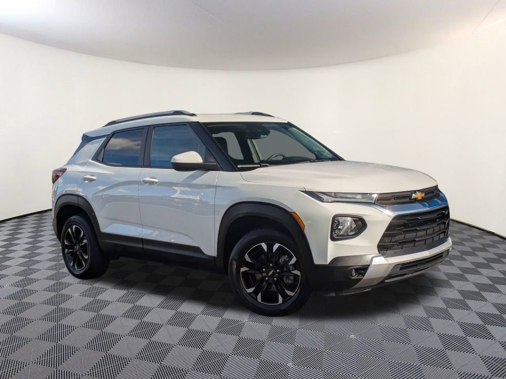 Used 2022 Chevrolet TrailBlazer LT w/ Convenience Package