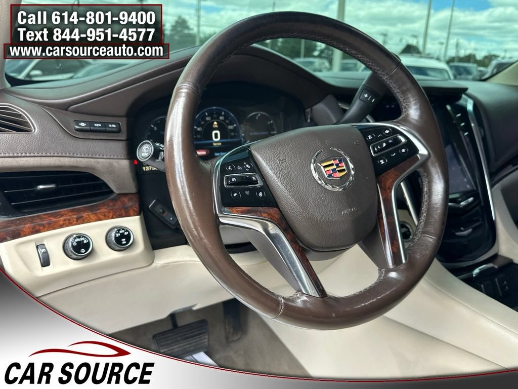 Used 2015 Cadillac Escalade Luxury AWD/4WD image 13