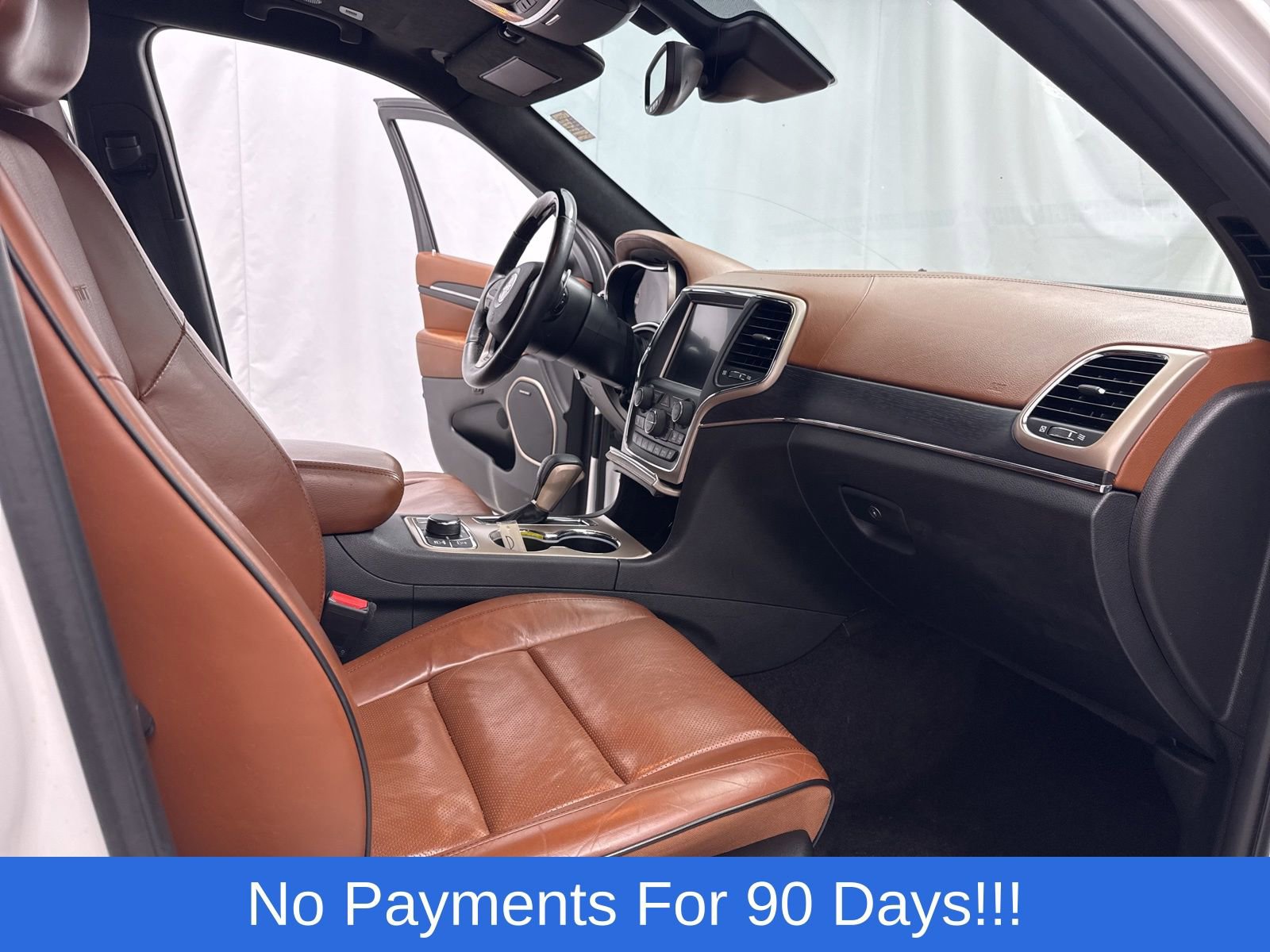 Used 2017 Jeep Grand Cherokee Summit AWD/4WD image 34