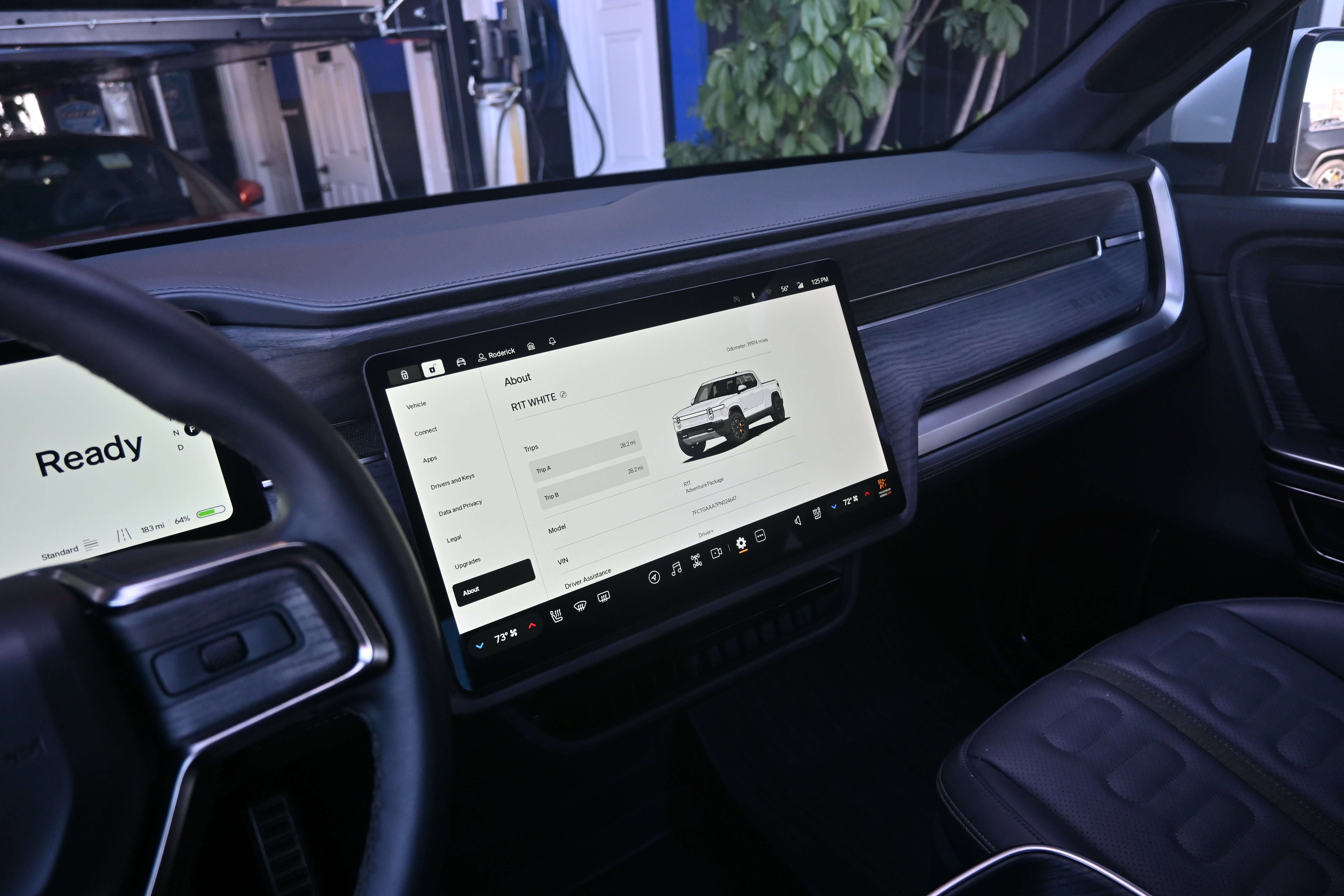 Used 2023 Rivian R1T Adventure image 59