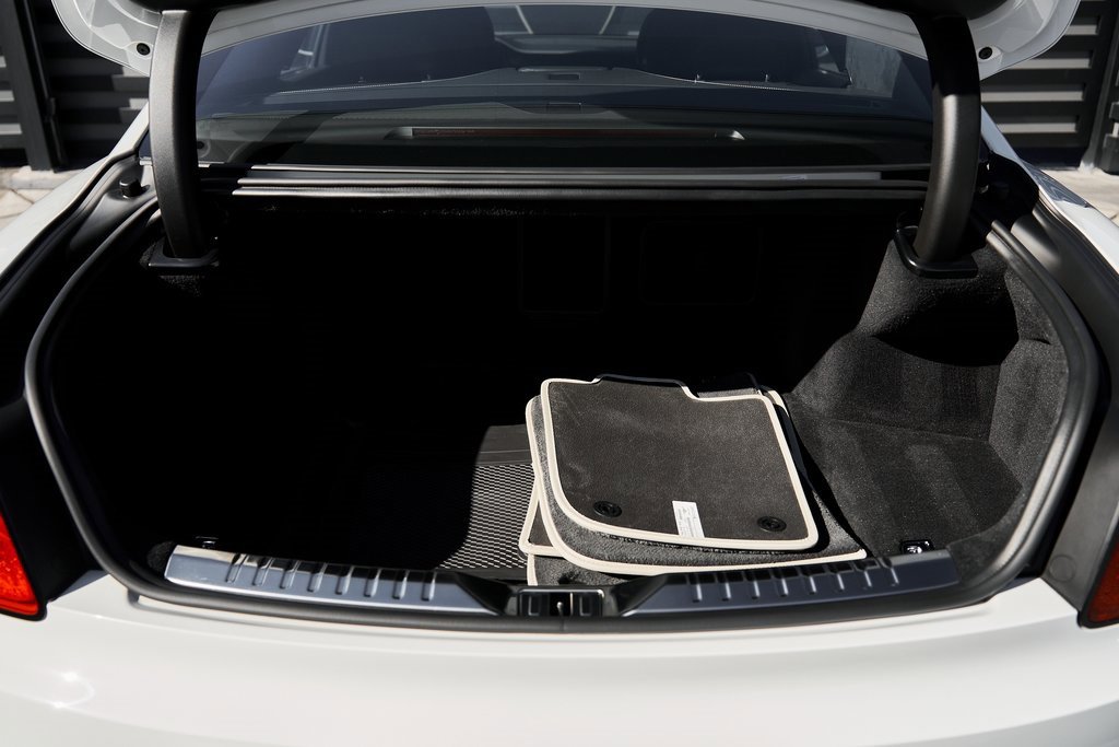 Used 2024 Bentley Flying Spur S V8 image 13