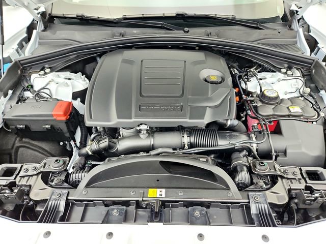 Certified 2026 Jaguar F-PACE R-Dynamic S image 33