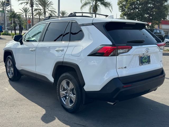Used 2025 Toyota RAV4 XLE image 2