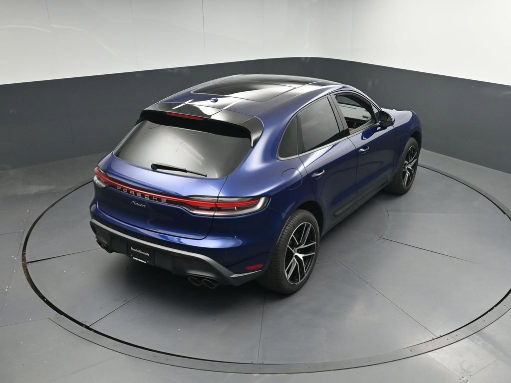 Certified 2023 Porsche Macan AWD/4WD image 38
