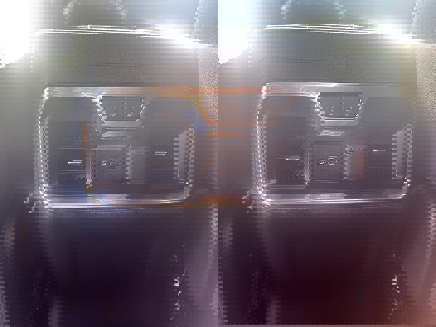 Used 2020 Chevrolet Silverado 1500 LTZ w/ LTZ Premium Package image 17