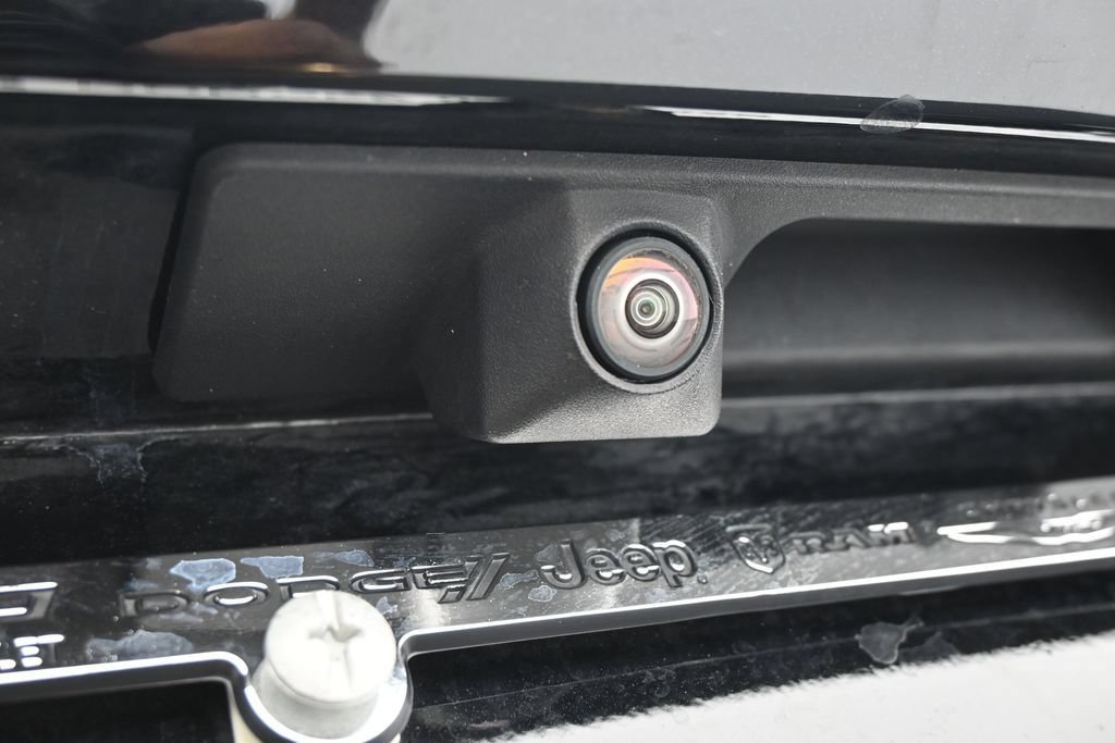 Used 2024 Chevrolet Equinox Premier w/ Redline Edition FWD image 33