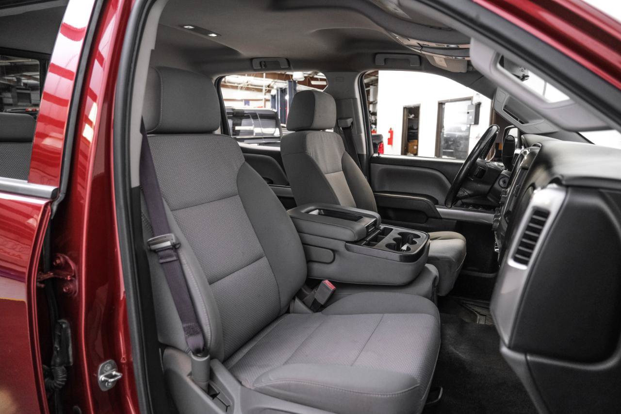 Used 2017 Chevrolet Silverado 1500 LT w/ All Star Edition AWD/4WD image 29