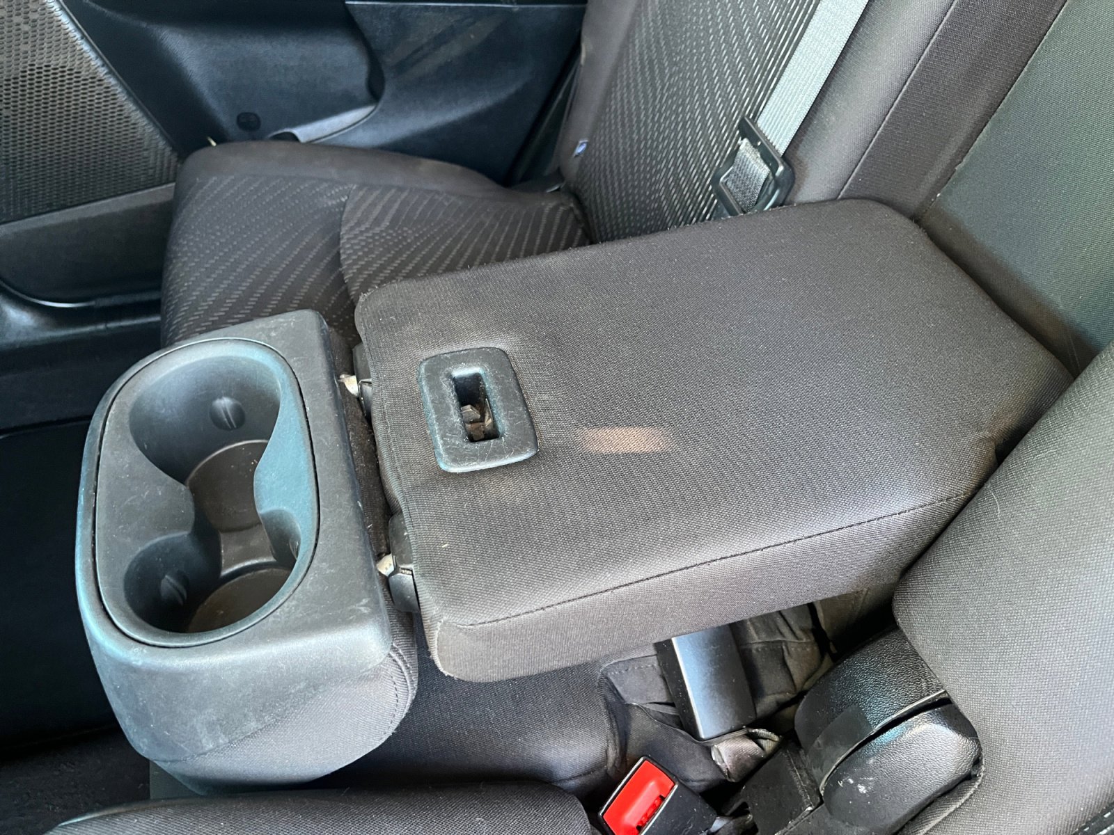 Used 2015 Dodge Journey SXT w/ Flexible Seating Group image 33