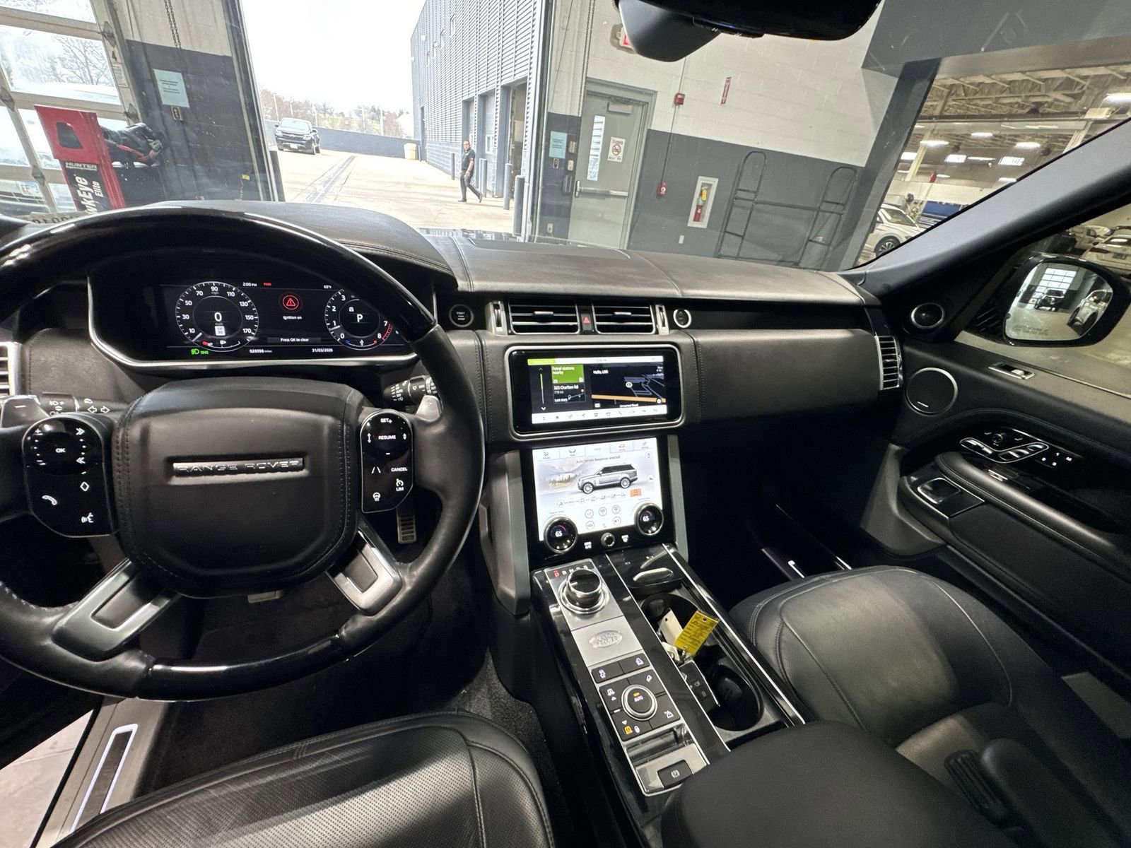 Used 2019 Land Rover Range Rover Autobiography AWD/4WD image 2