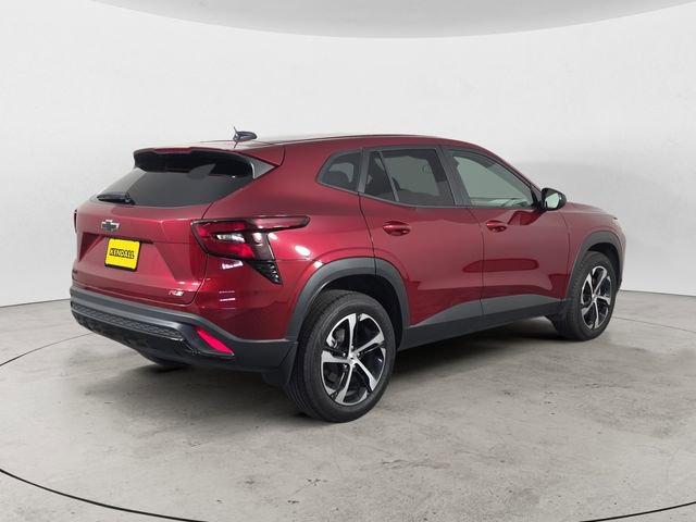 Used 2025 Chevrolet Trax RS FWD image 5