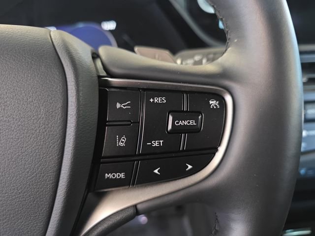 Certified 2025 Lexus ES 300h F Sport w/ Accessory Package (Z1) image 18