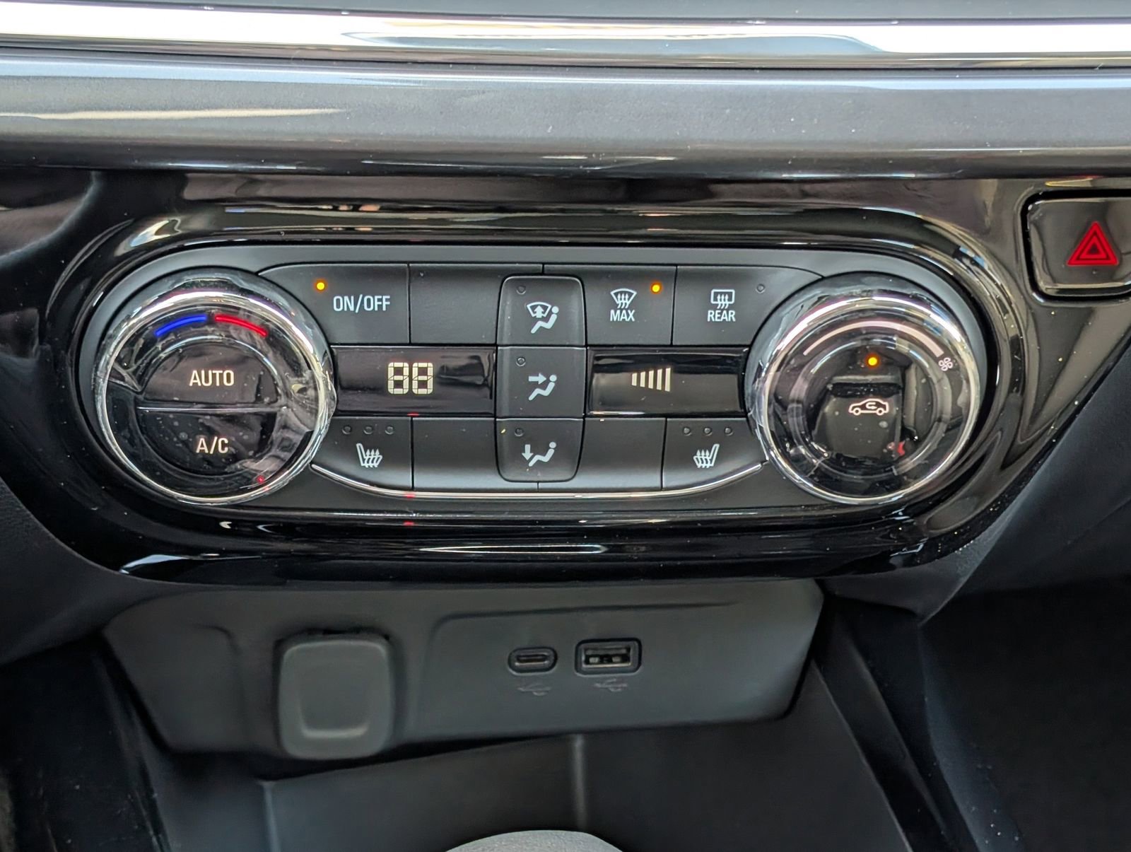 New 2026 Chevrolet Trax ACTIV w/ Driver Confidence Package image 23