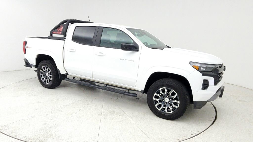 Certified 2024 Chevrolet Colorado Z71 w/ Z71 Convenience Package 2