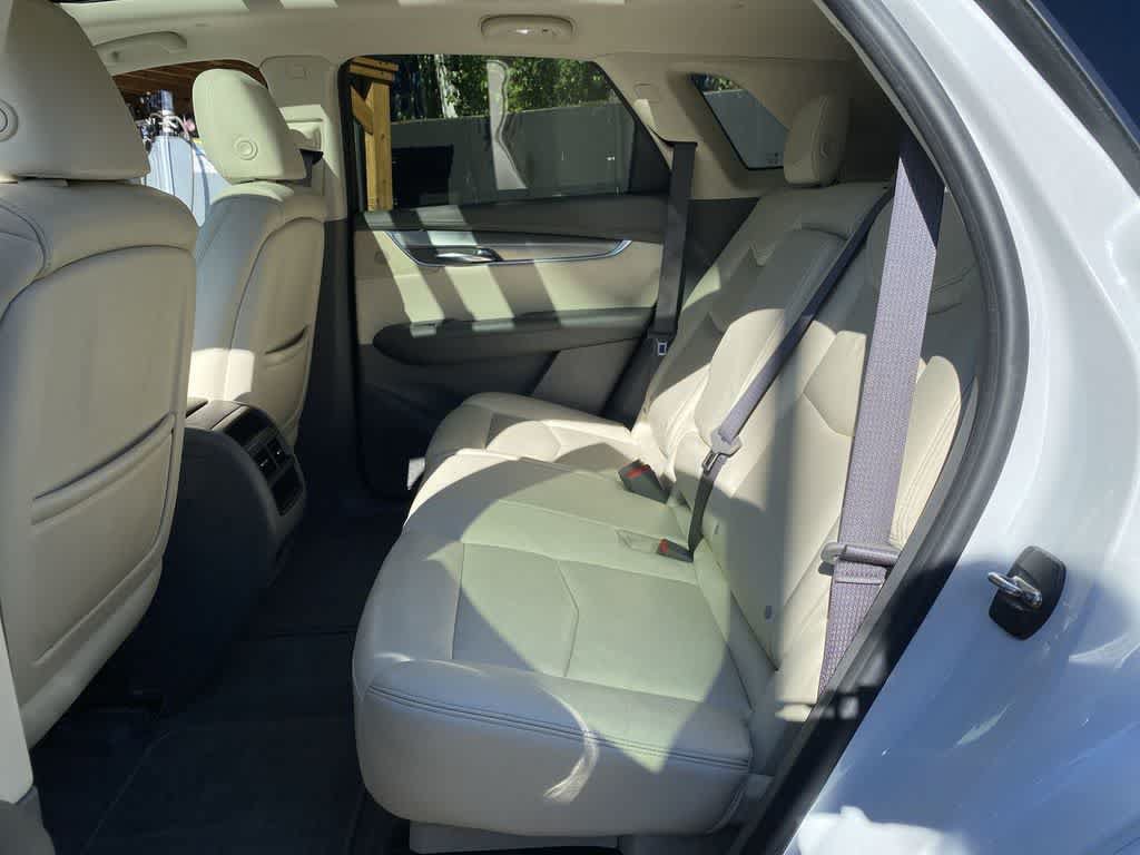 Used 2017 Cadillac XT5 Premium Luxury w/ Driver Assist Package AWD/4WD image 18