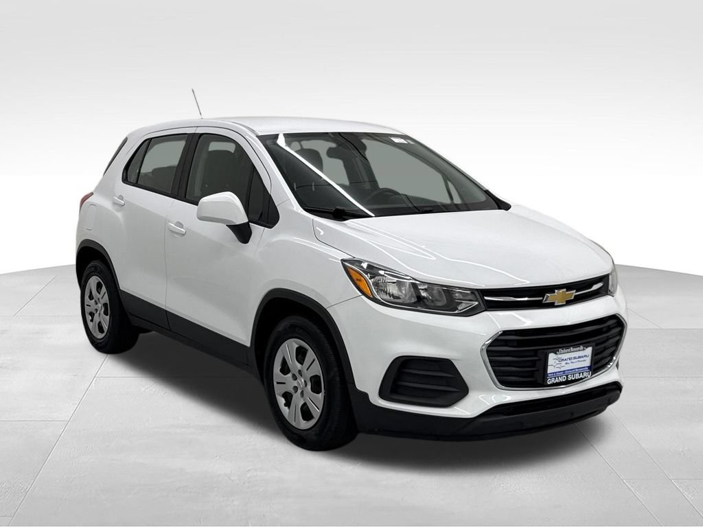 Used 2018 Chevrolet Trax LS FWD image 9