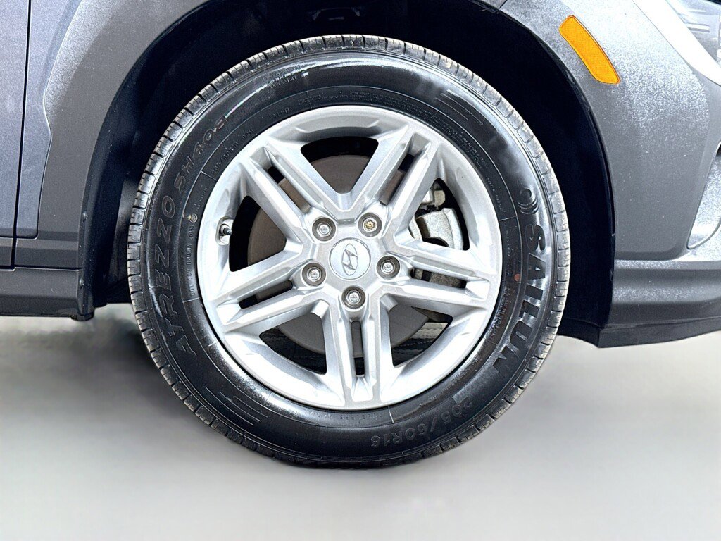 Used 2022 Hyundai Kona SE w/ Cargo Package AWD/4WD image 41