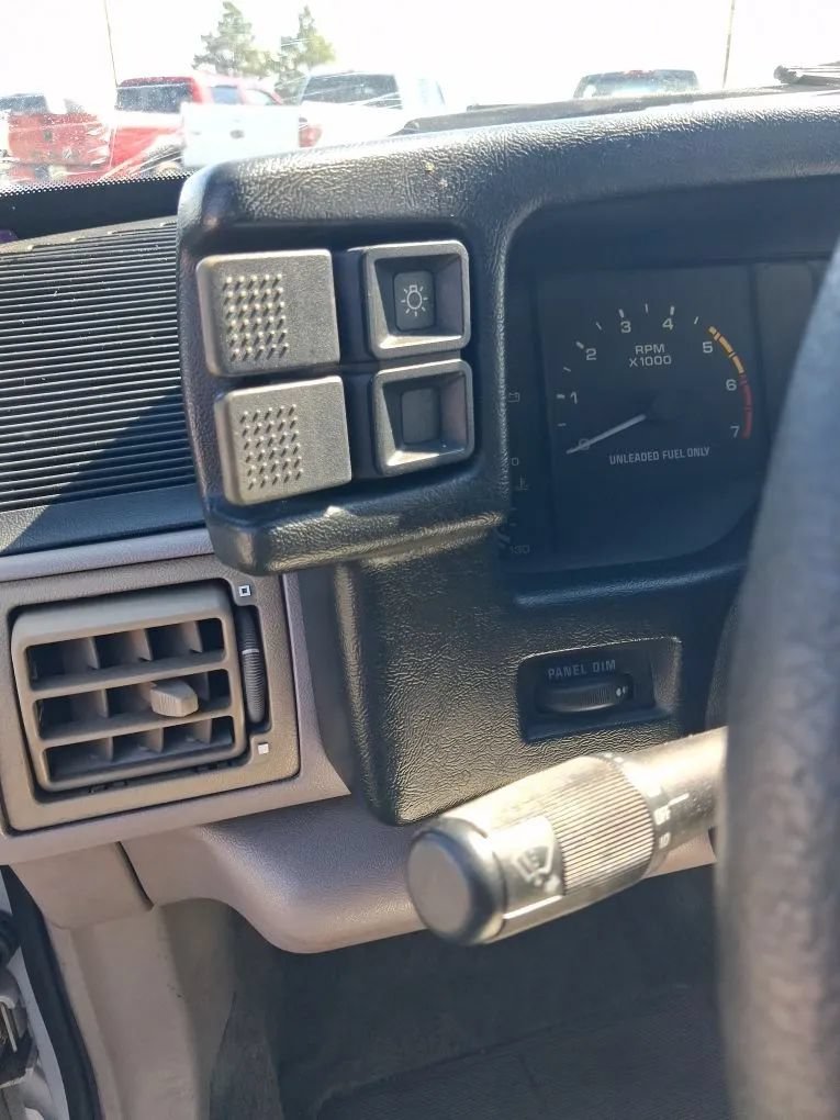 Used 1990 Ford Mustang LX RWD image 25