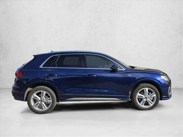 Certified 2024 Audi Q3 2.0T Premium image 4