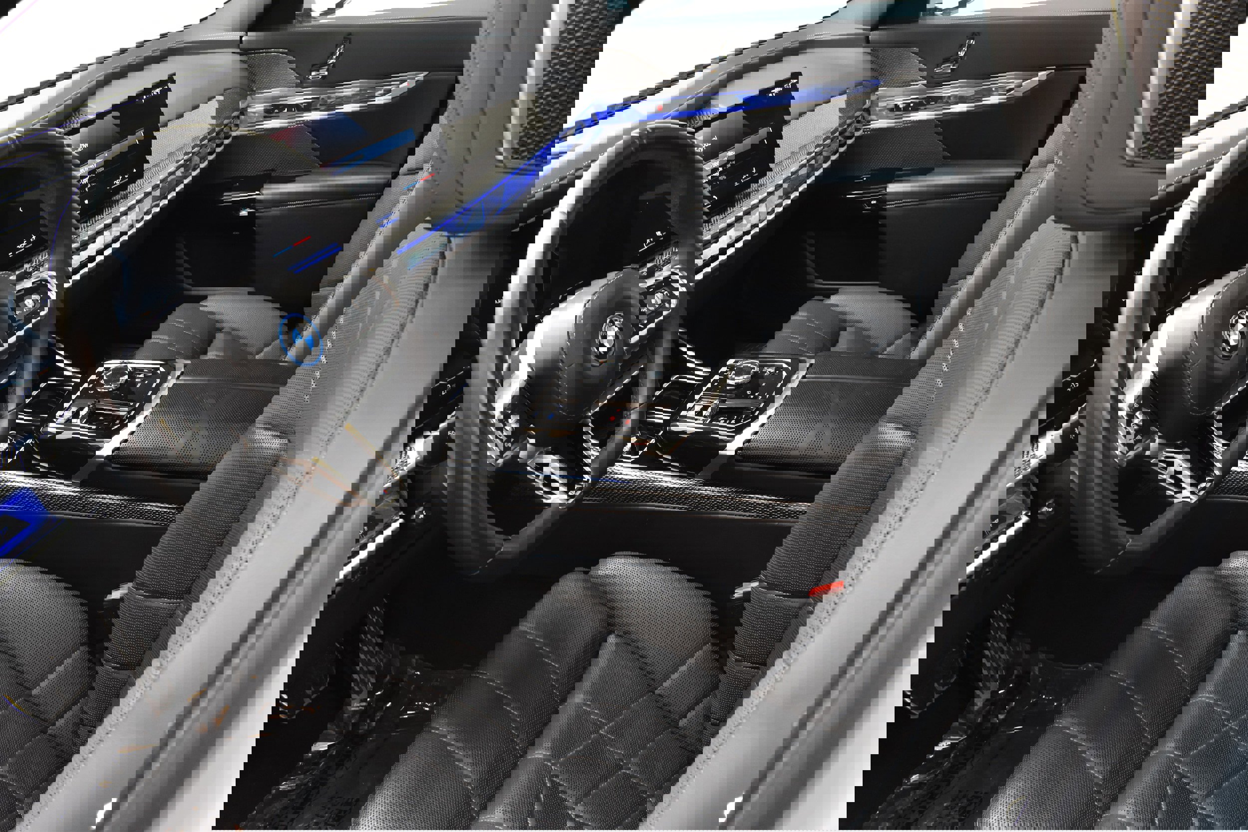 Used 2023 BMW i7 xDrive60 image 20