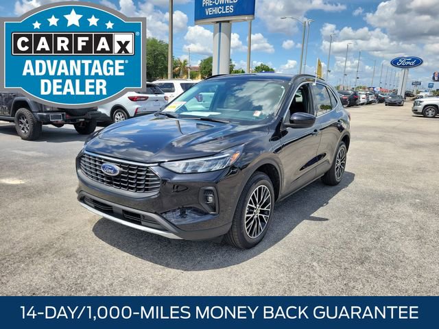Certified 2025 Ford Escape SE FWD image 3