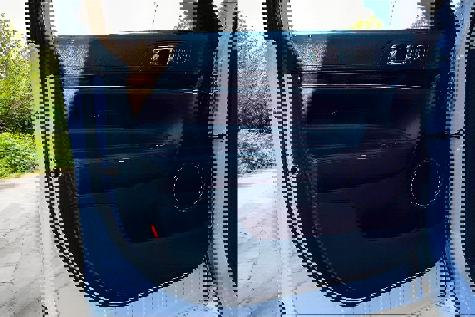 Used 2013 Lincoln MKT AWD image 23