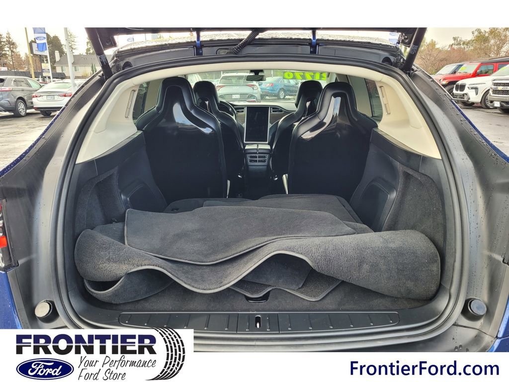 Used 2016 Tesla Model X 90D image 7