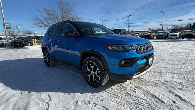 Used 2024 Jeep Compass Limited image 2