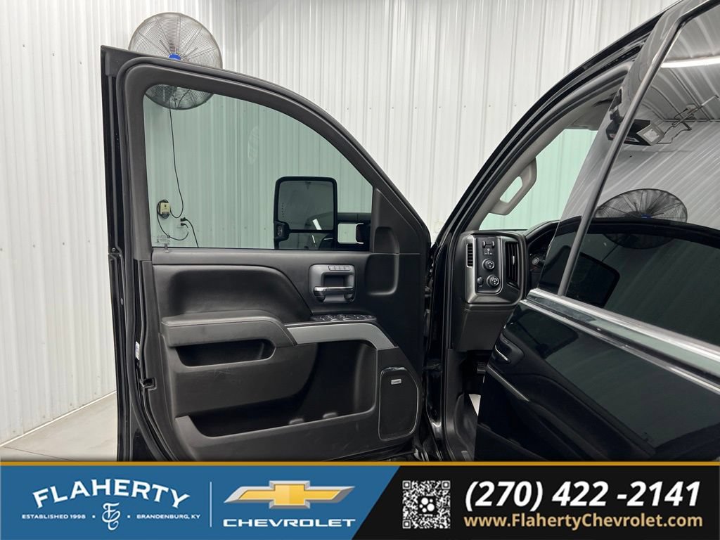 Used 2015 Chevrolet Silverado 2500 LTZ w/ Duramax Plus Package AWD/4WD image 8
