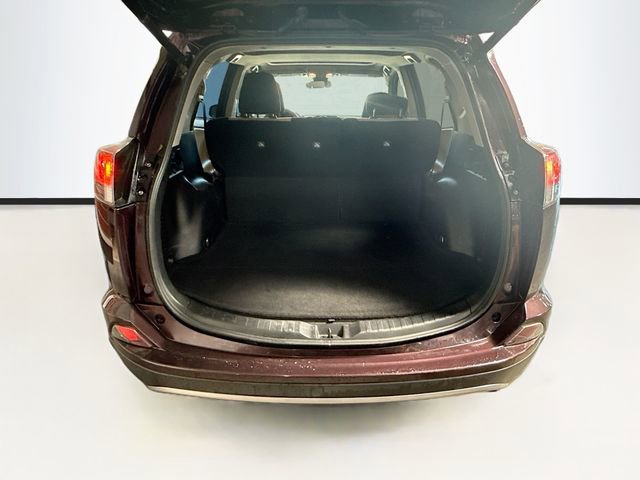 Used 2018 Toyota RAV4 XLE image 25