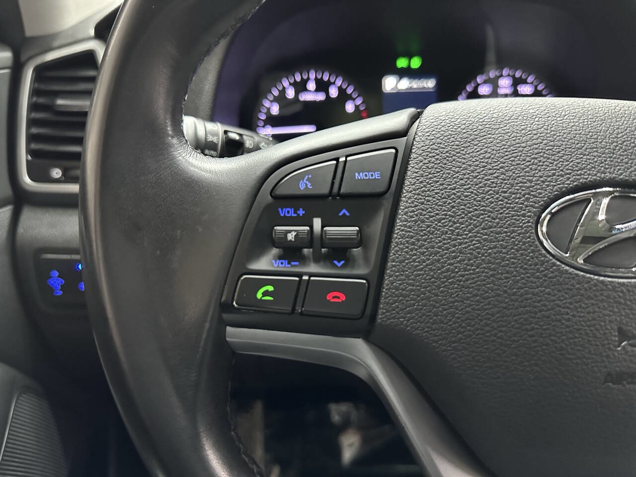 Used 2017 Hyundai Tucson Limited w/ Limited Ultimate Package 03 image 21