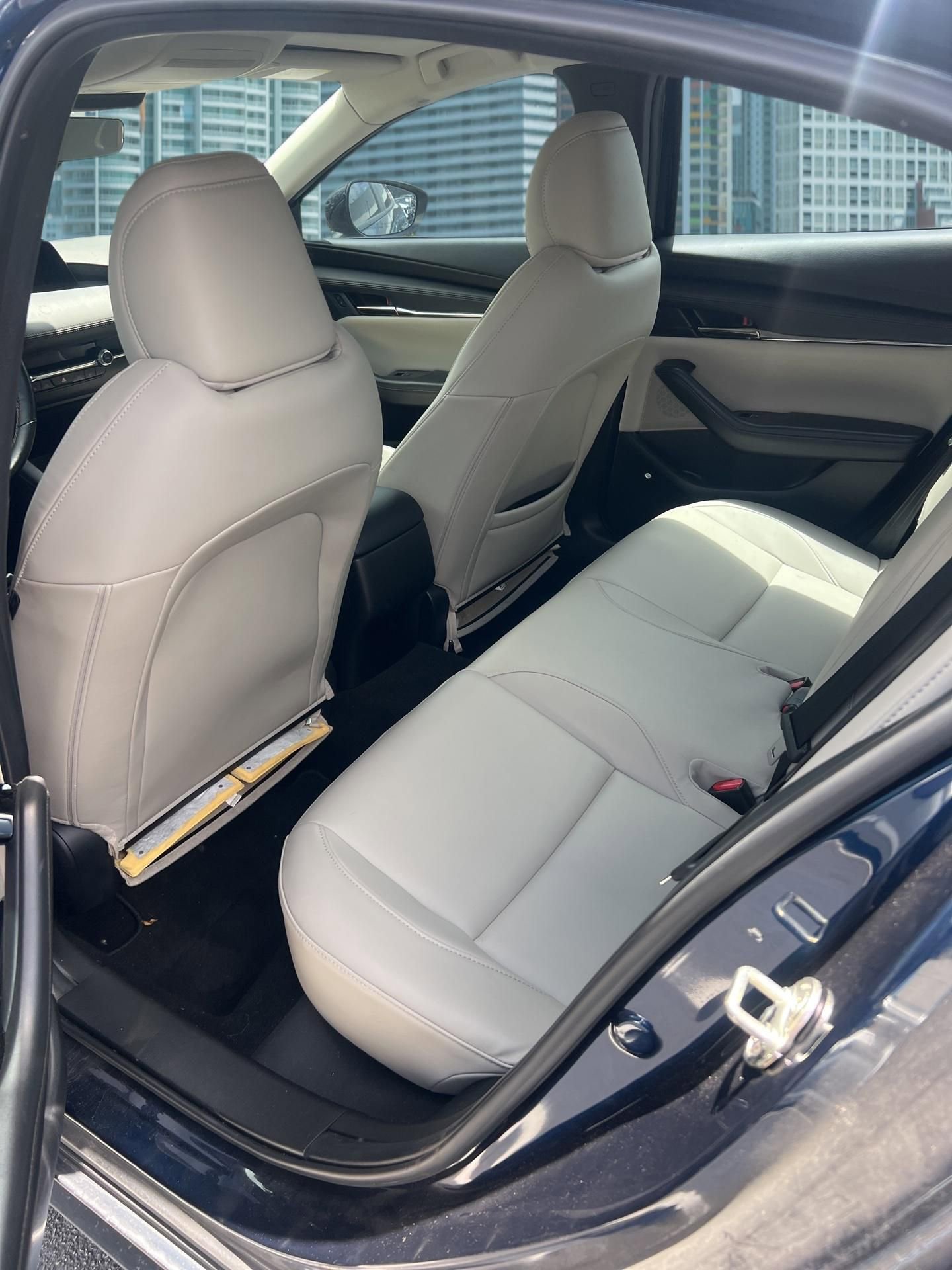 Used 2022 MAZDA MAZDA3 s FWD image 14