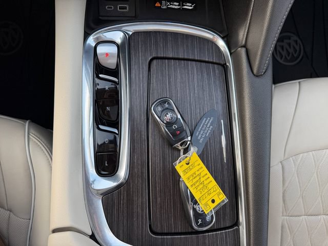 Used 2023 Buick Enclave Avenir w/ Avenir Technology Package AWD/4WD image 30