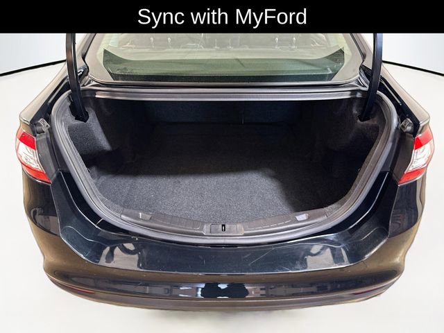 Used 2014 Ford Fusion SE FWD image 19