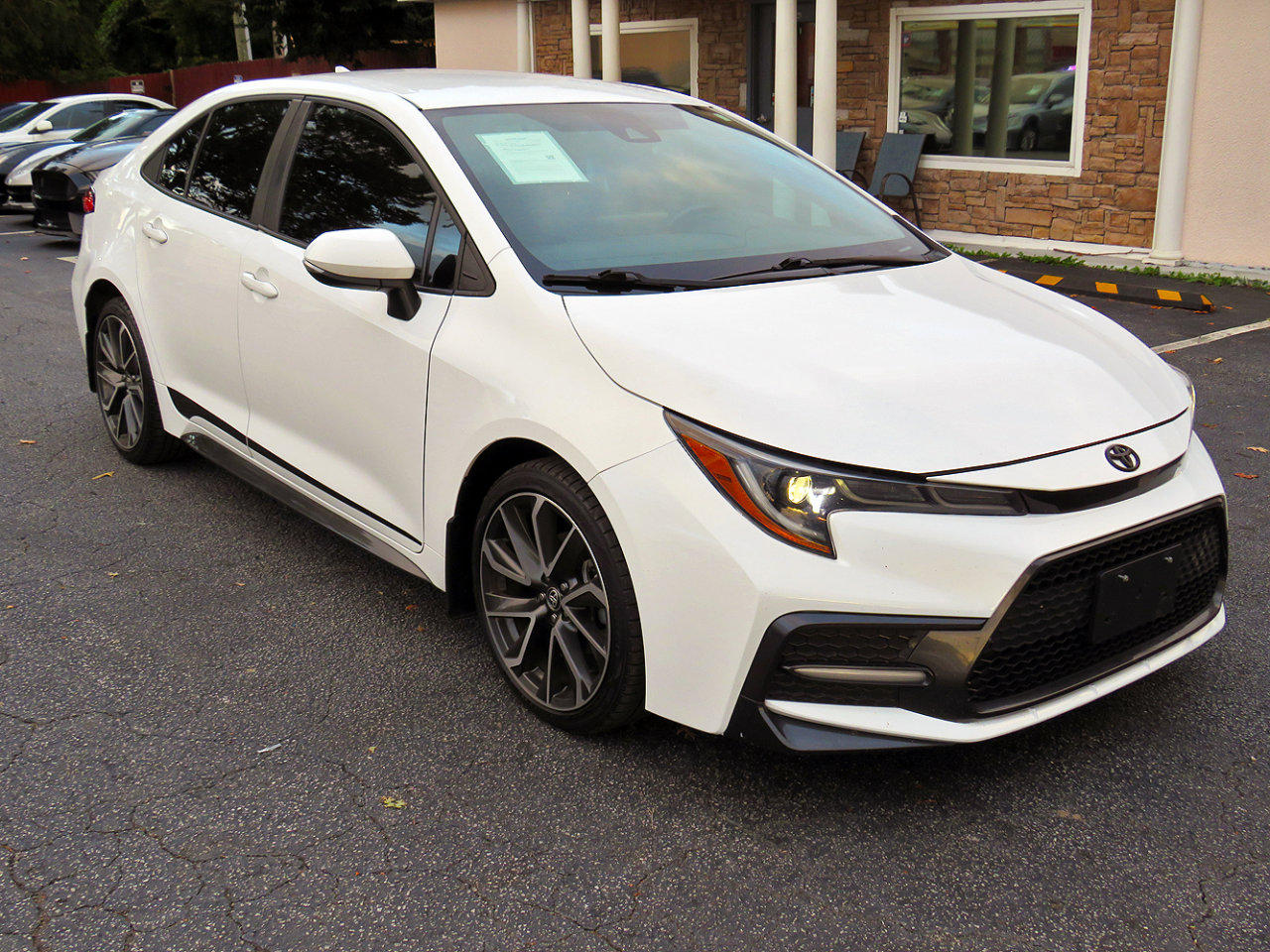 Used 2022 Toyota Corolla SE image 5